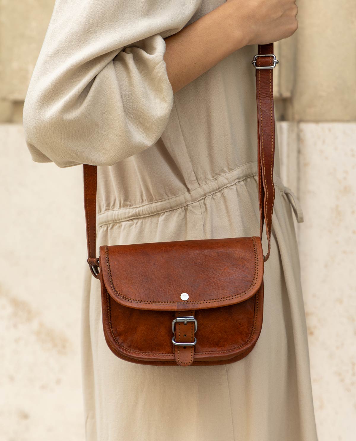 Borsa tracolla pelle marrone CBC mod. 020202 - Armeria Metelli Borsa tracolla pelle marrone CBC mod. 020202 - Armeria Metelli